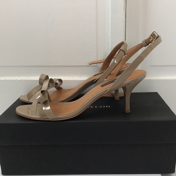 ANN TAYLOR Tan Iris Bow Kitten Sandal Size 8 - Picture 5 of 9